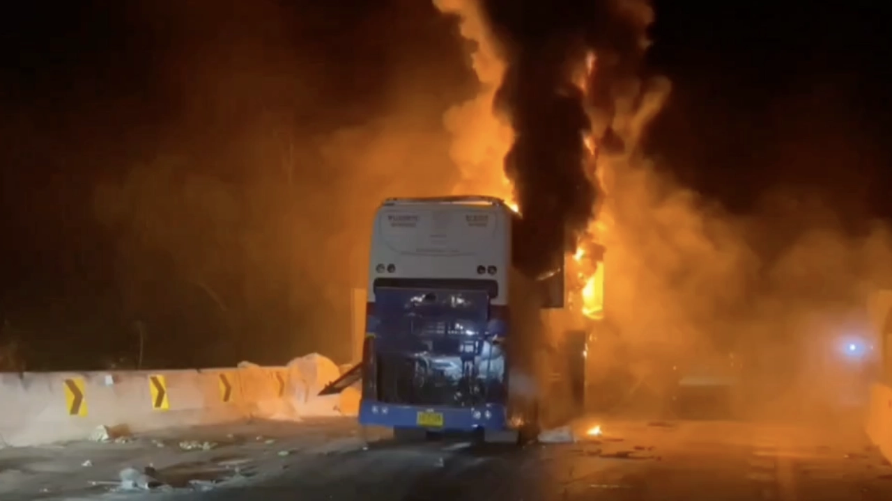 tourist bus fire