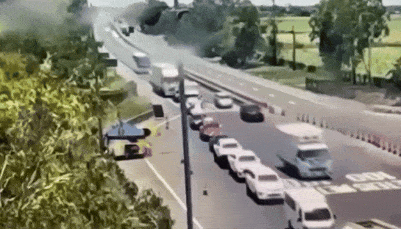 boy loses parents crash